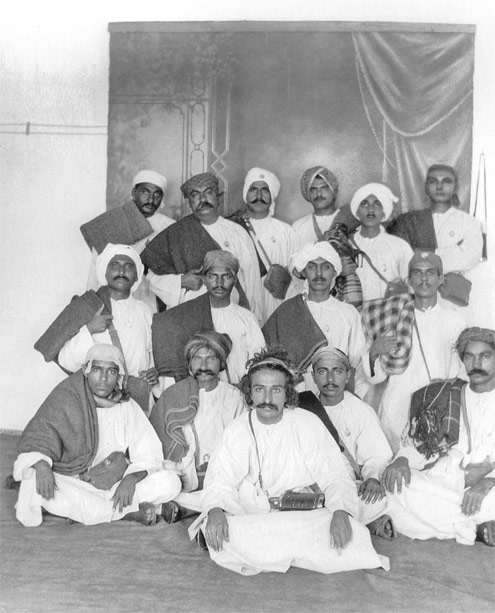 1925 group of men disciples, Baba center foreground