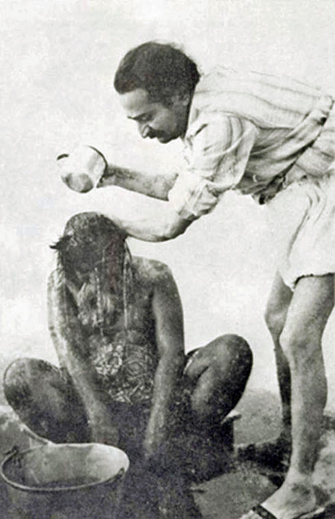 1940 November-December Ceylon, bathing Chatti Baba