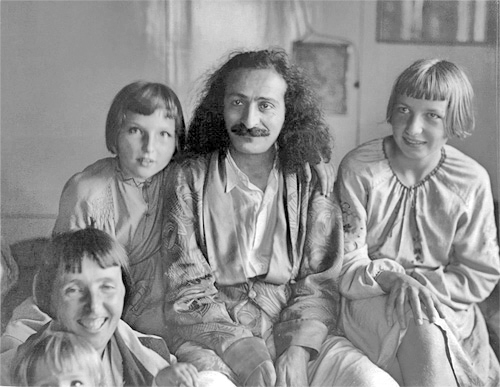 Baba with Hedi Mertens-Toby Mertens on her lap